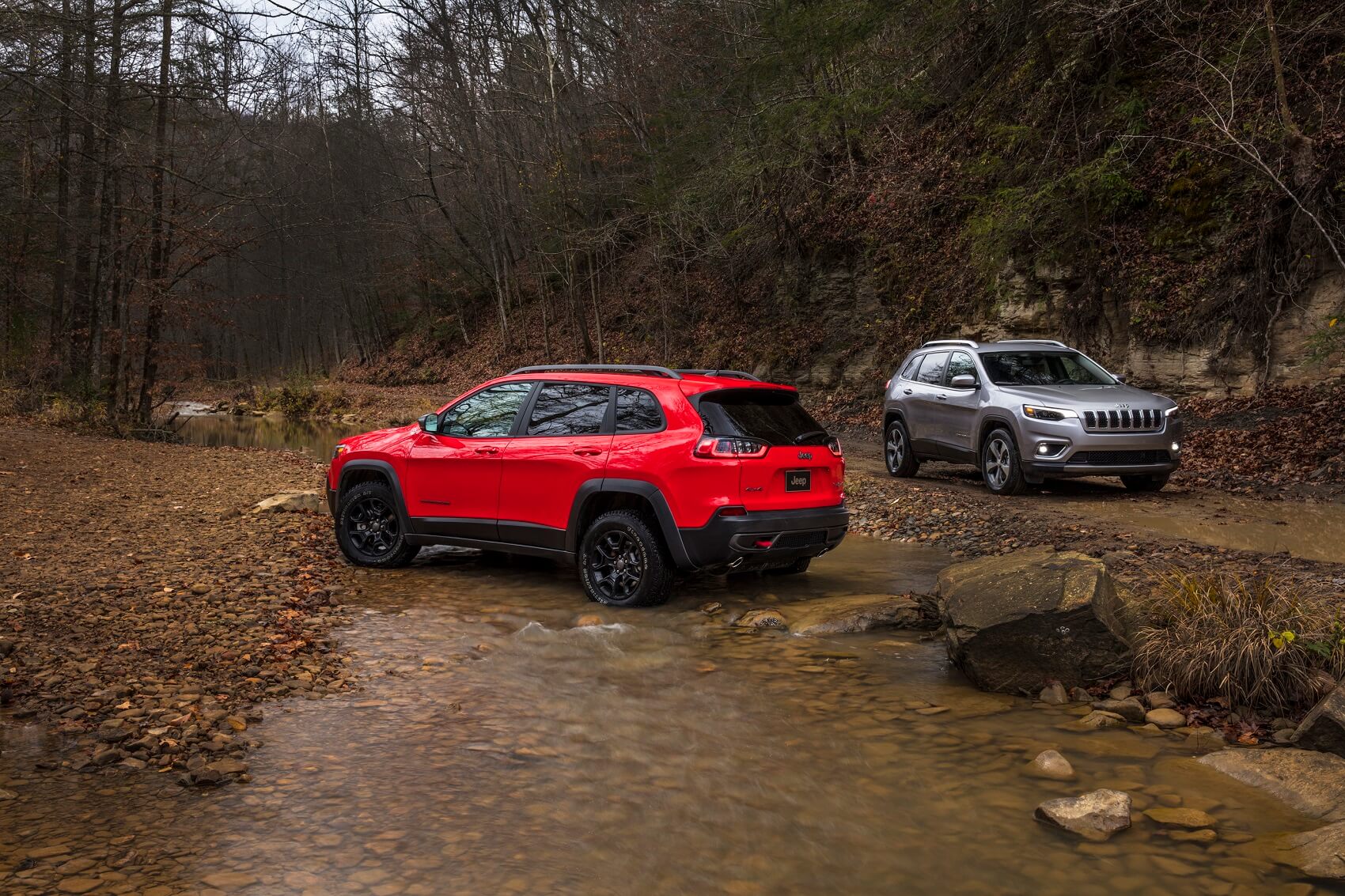 Jeep Cherokee Red and Silver Front and Back