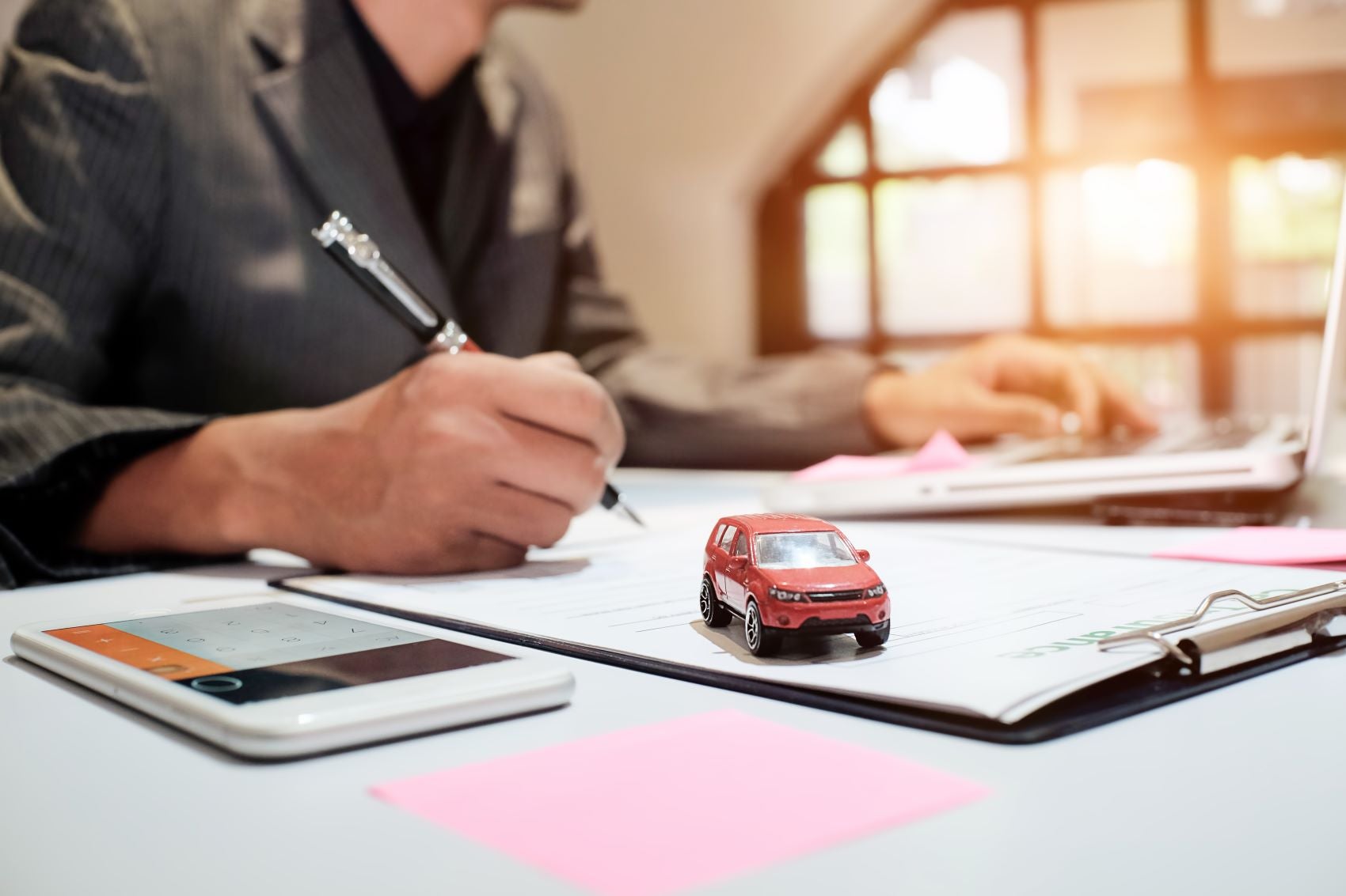 Reviewing Buying vs Leasing Options