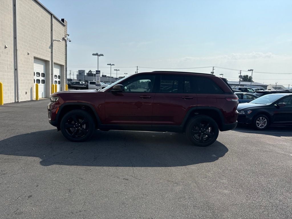 2023 Jeep Grand Cherokee Altitude