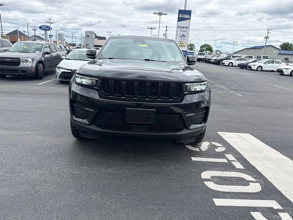 2022 Jeep Grand Cherokee Altitude