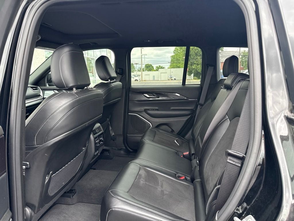 2022 Jeep Grand Cherokee Altitude