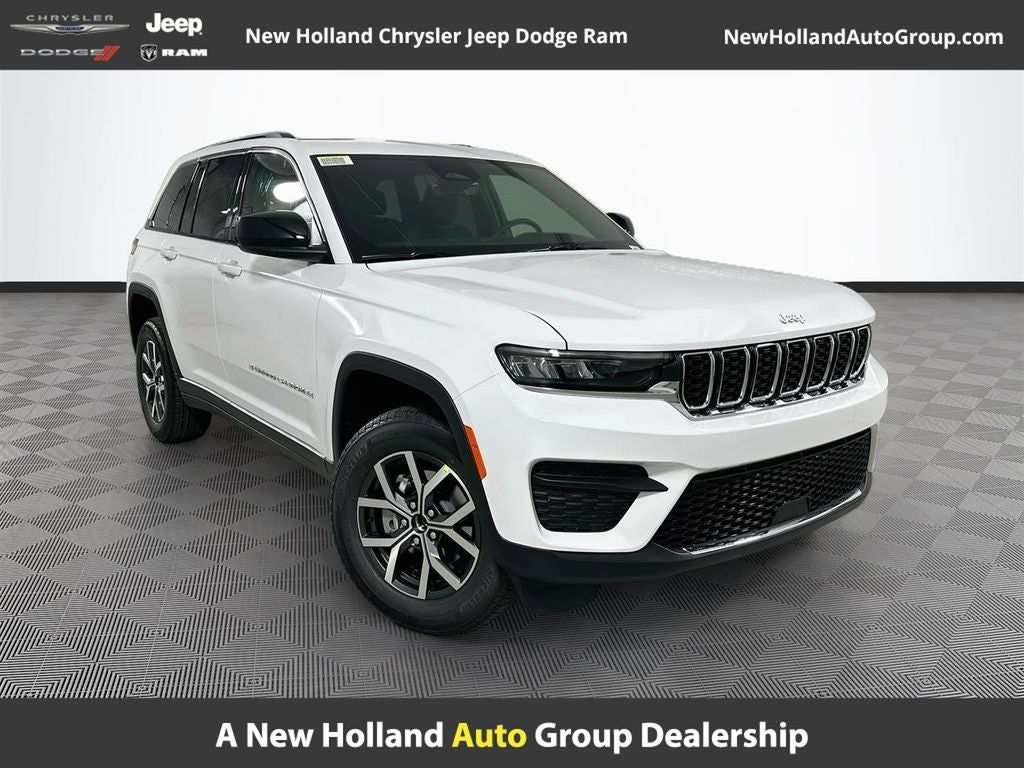 2027 Jeep Grand Cherokee Base