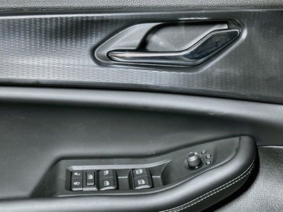 2027 Jeep Grand Cherokee Base