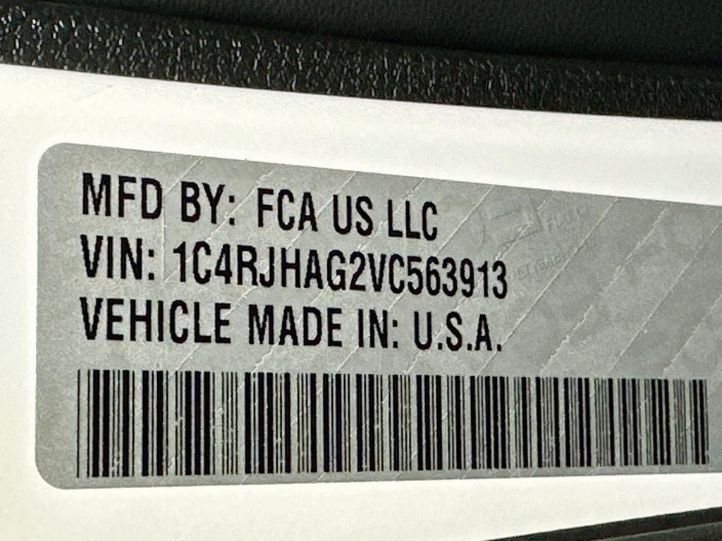 2027 Jeep Grand Cherokee Base