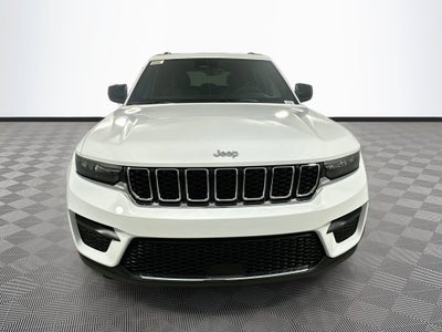 2027 Jeep Grand Cherokee Base