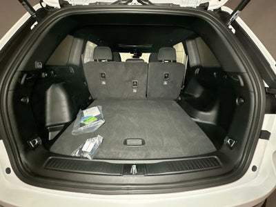 2027 Jeep Grand Cherokee Base