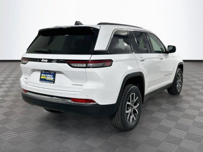 2027 Jeep Grand Cherokee Base