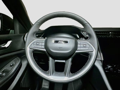 2027 Jeep Grand Cherokee Base