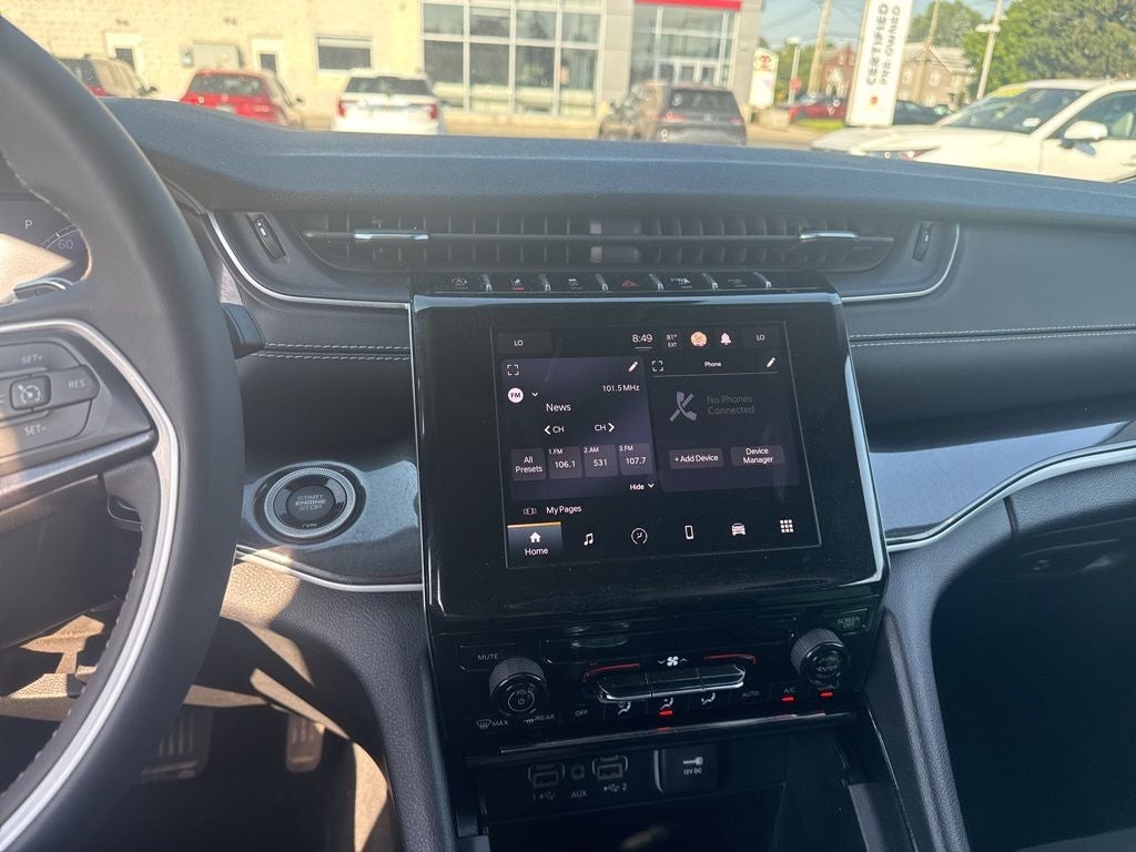 2023 Jeep Grand Cherokee Laredo