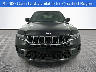 2027 Jeep Grand Cherokee Base