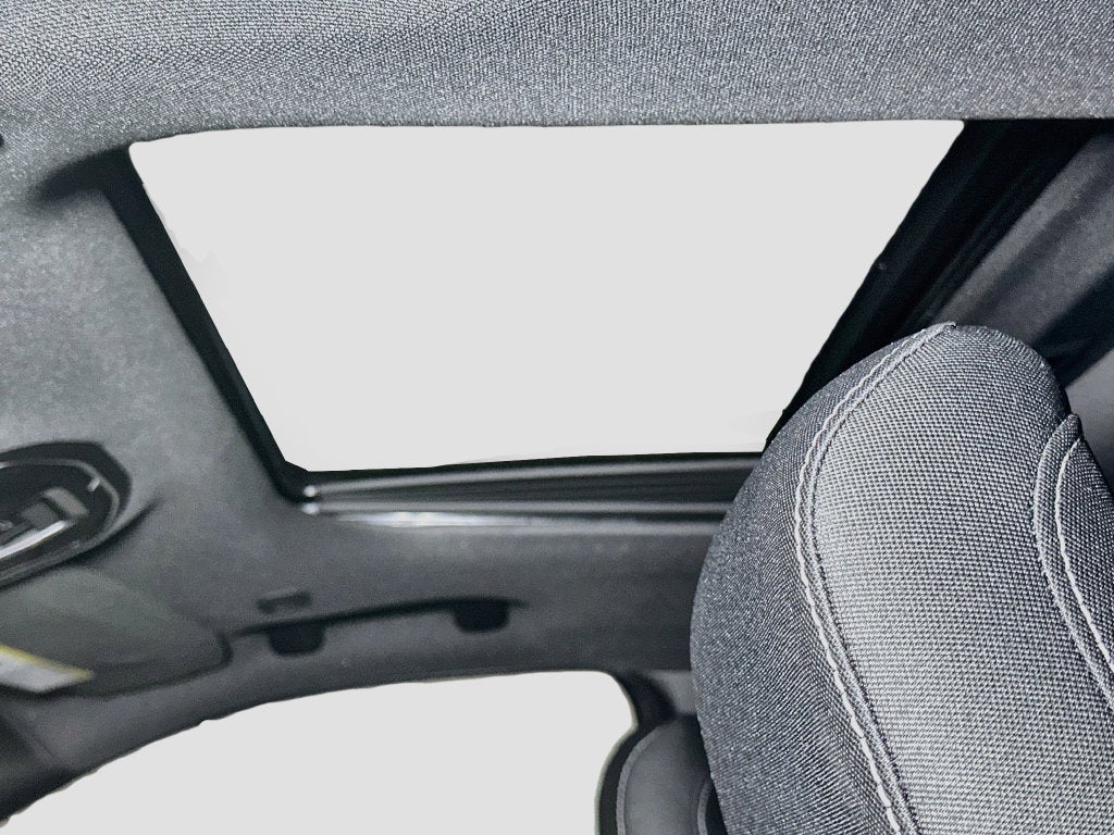 2027 Jeep Grand Cherokee Base