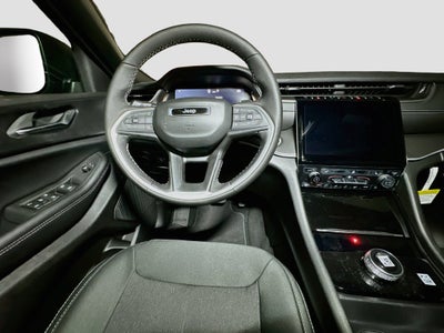 2027 Jeep Grand Cherokee Base