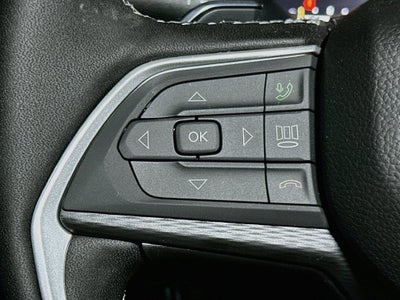 2027 Jeep Grand Cherokee Base