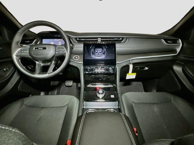 2027 Jeep Grand Cherokee Base