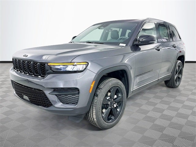 2025 Jeep Grand Cherokee Base