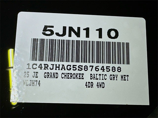 2025 Jeep Grand Cherokee Base