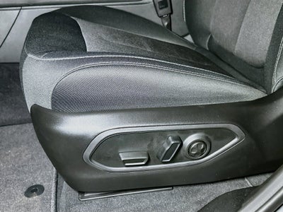 2027 Jeep Grand Cherokee Base