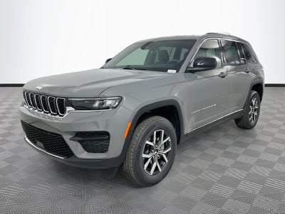 2027 Jeep Grand Cherokee Base
