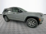 2027 Jeep Grand Cherokee Base