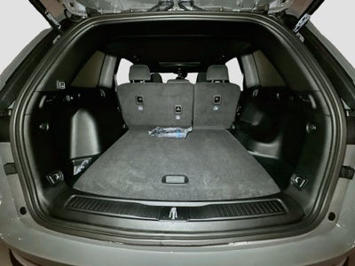 2027 Jeep Grand Cherokee Base