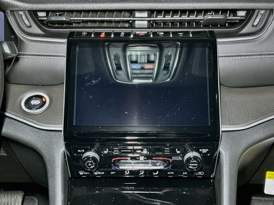 2027 Jeep Grand Cherokee Base