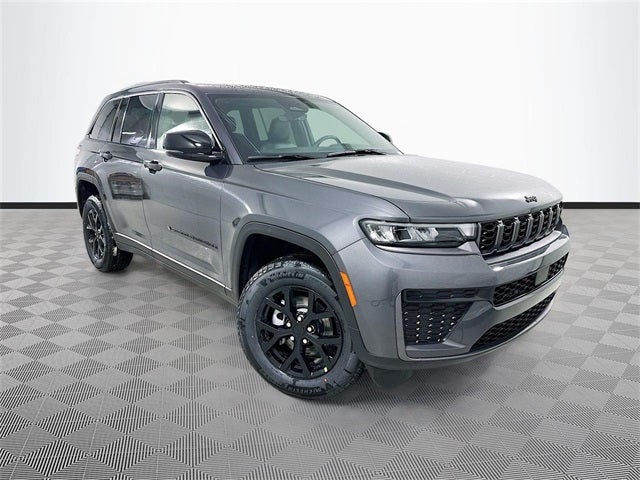 2026 Jeep Grand Cherokee Laredo