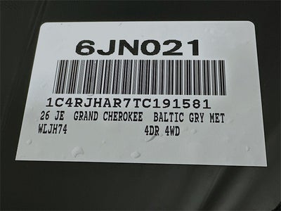 2026 Jeep Grand Cherokee Laredo