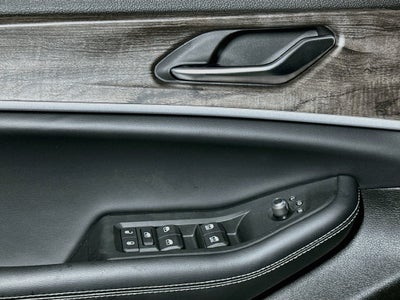 2027 Jeep Grand Cherokee Base