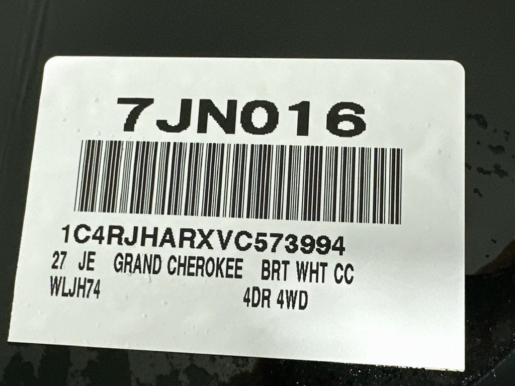 2027 Jeep Grand Cherokee Base