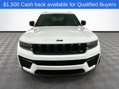 2027 Jeep Grand Cherokee Base