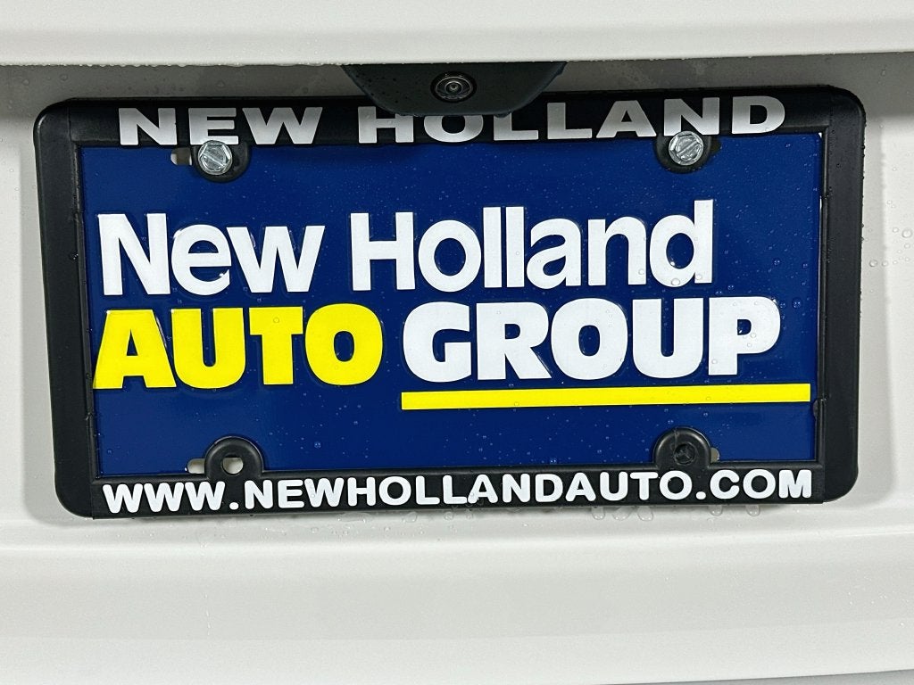 2027 Jeep Grand Cherokee Base