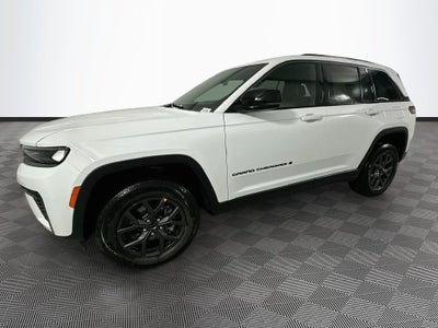 2027 Jeep Grand Cherokee Base