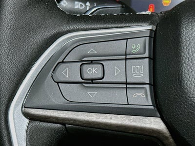 2027 Jeep Grand Cherokee Base