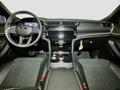 2027 Jeep Grand Cherokee Base