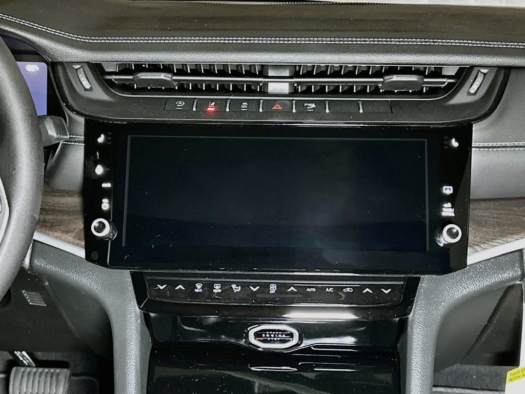 2027 Jeep Grand Cherokee Base