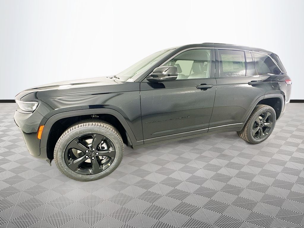 2026 Jeep Grand Cherokee Base