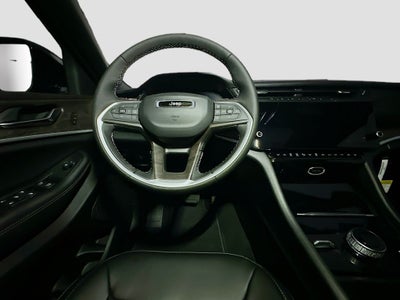 2026 Jeep Grand Cherokee Base