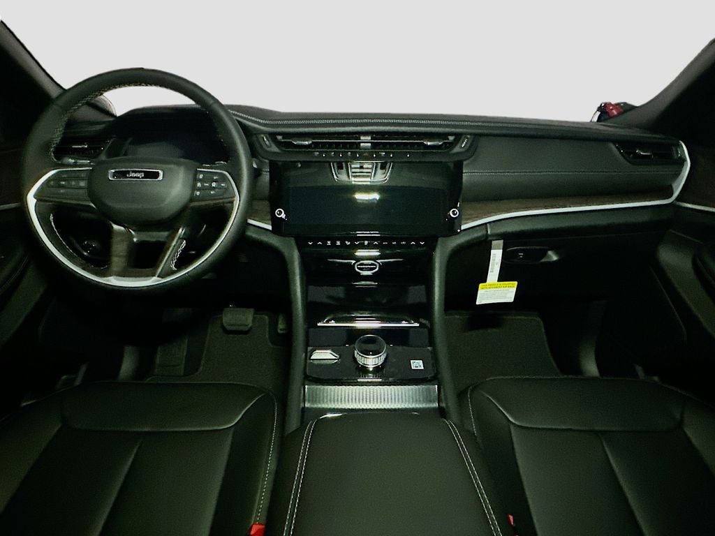 2026 Jeep Grand Cherokee Base