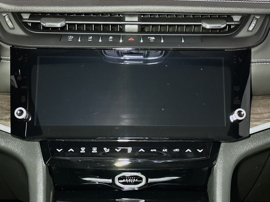 2026 Jeep Grand Cherokee Base