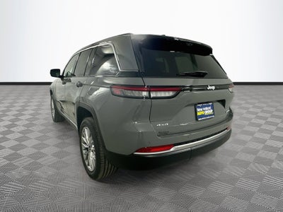 2027 Jeep Grand Cherokee Base
