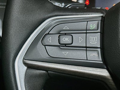 2027 Jeep Grand Cherokee Base