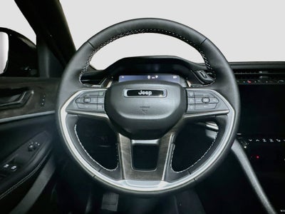 2027 Jeep Grand Cherokee Base