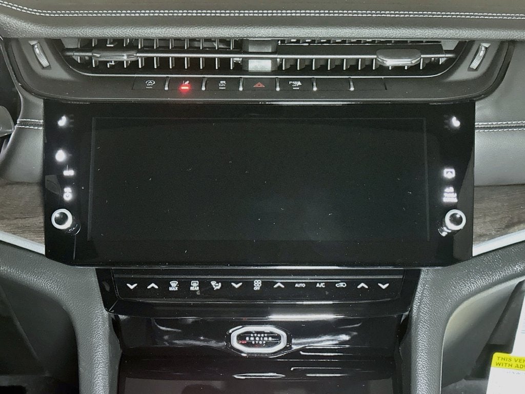 2027 Jeep Grand Cherokee Base
