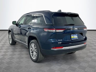 2027 Jeep Grand Cherokee Base