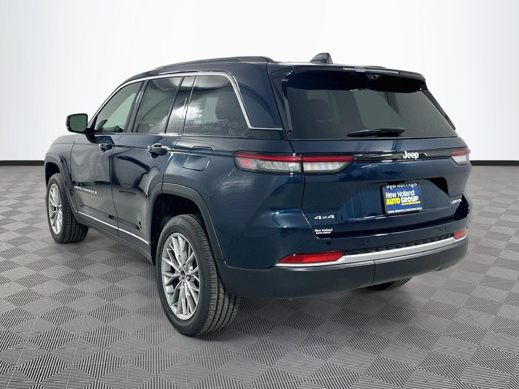 2027 Jeep Grand Cherokee Base