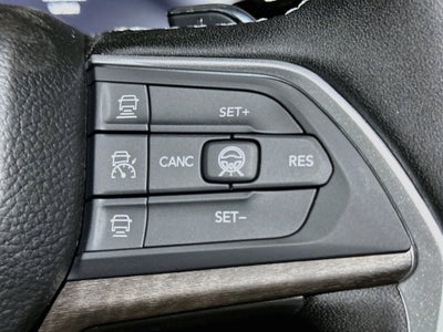 2027 Jeep Grand Cherokee Base