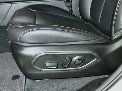 2027 Jeep Grand Cherokee Base