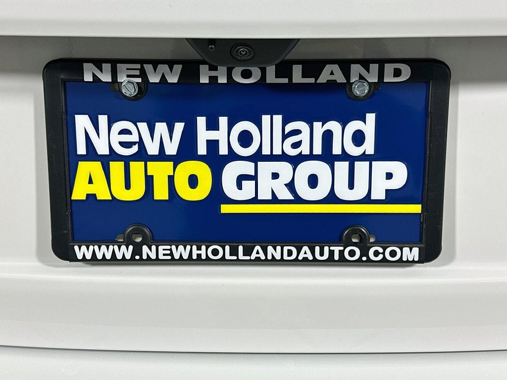 2027 Jeep Grand Cherokee Base