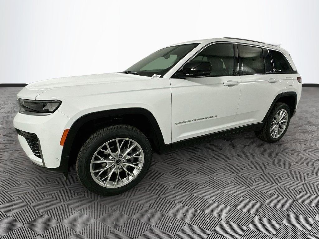 2027 Jeep Grand Cherokee Base