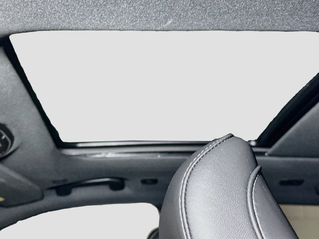 2027 Jeep Grand Cherokee Base